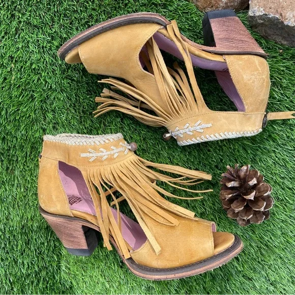 Junk Gypsy by Lane ⭐️NWOT Fringe Leather Archer Sandal/Boots - Picture 11 of 16